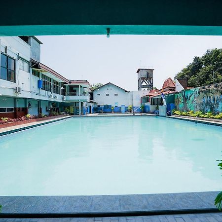 Oyo 1652 Hotel Tampiarto Probolinggo Exteriér fotografie