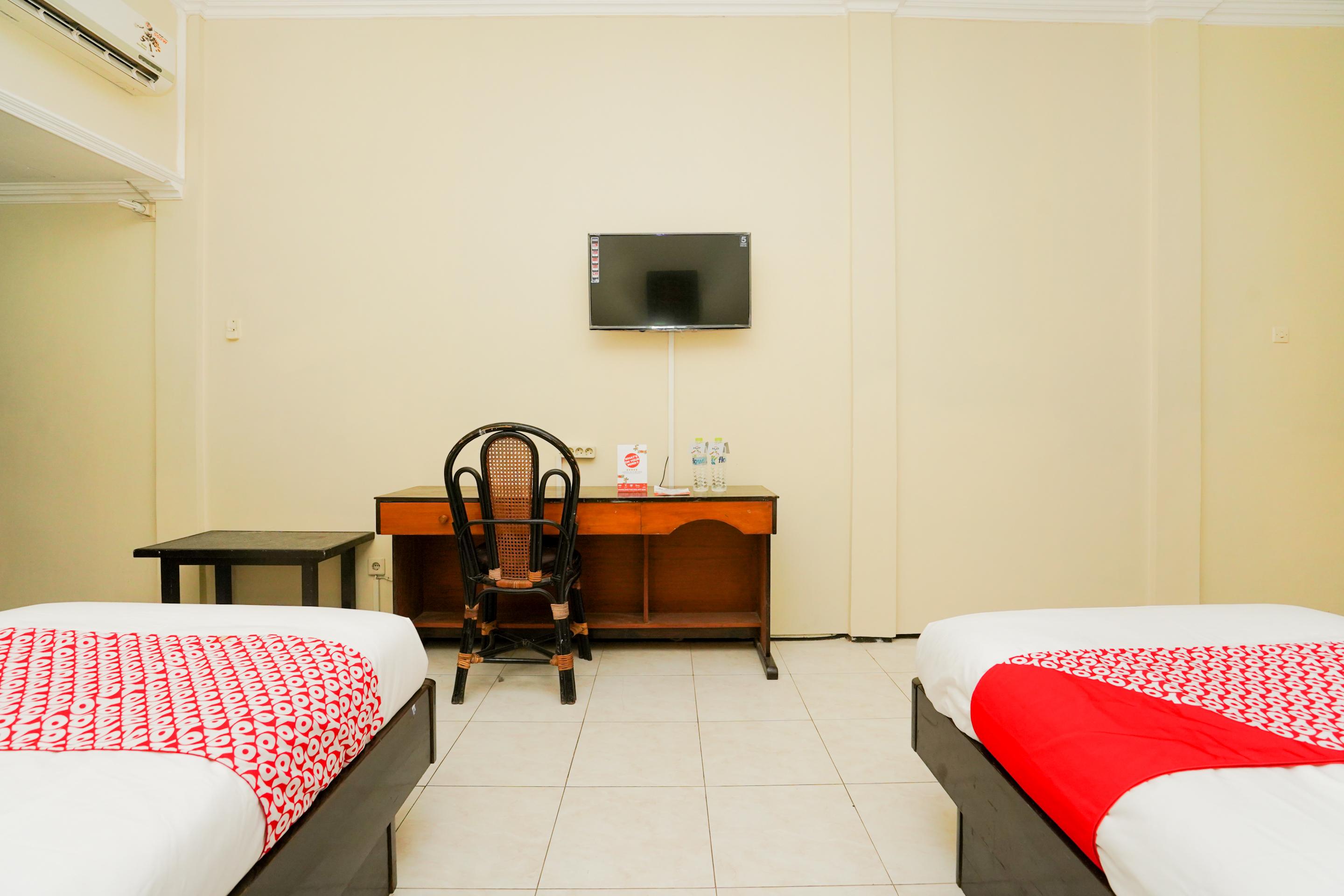 Oyo 1652 Hotel Tampiarto Probolinggo Exteriér fotografie