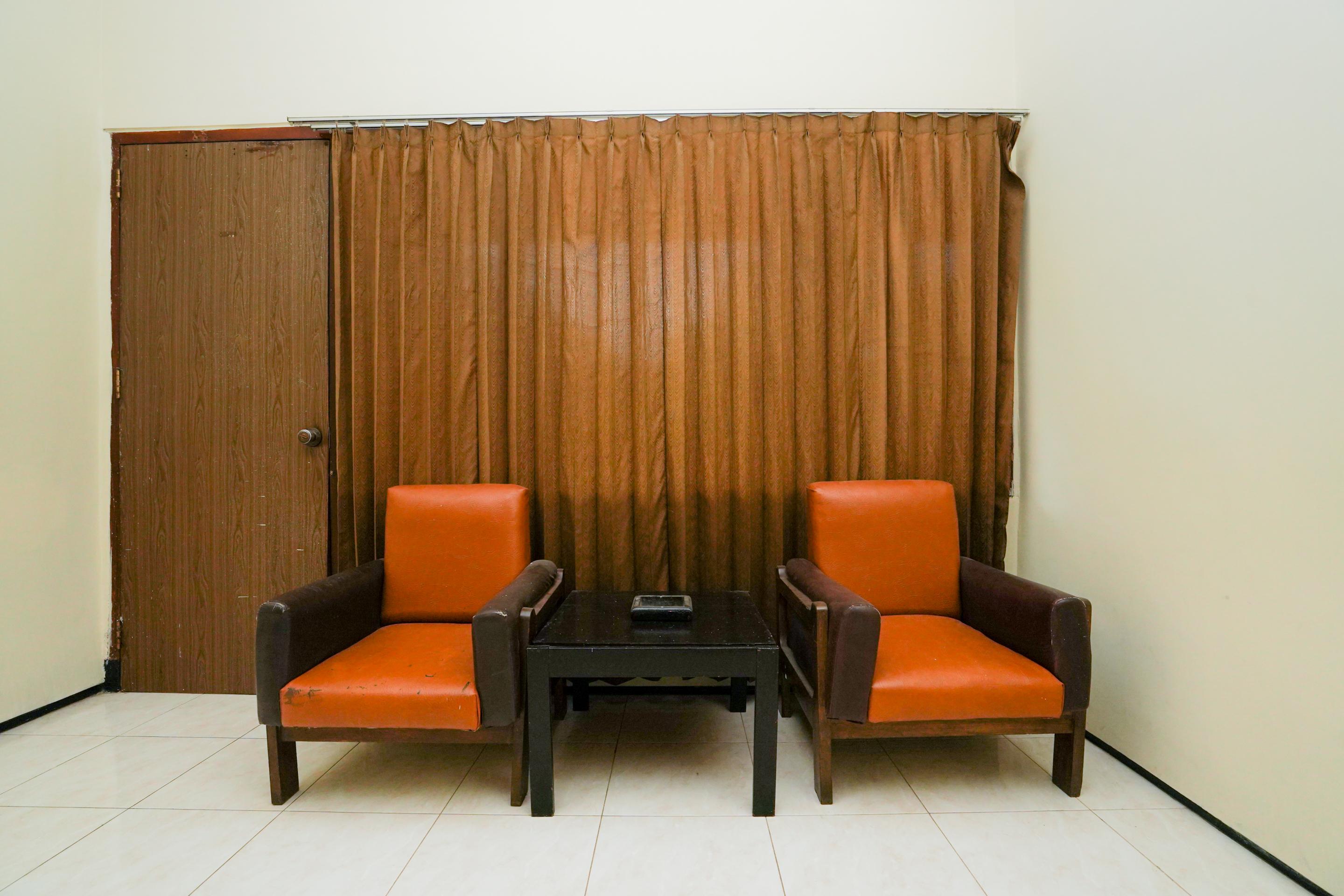 Oyo 1652 Hotel Tampiarto Probolinggo Exteriér fotografie